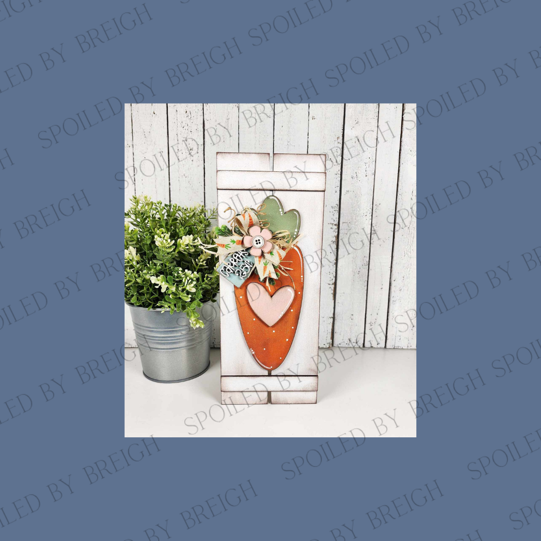 Prim Carrot Table Top Pallet