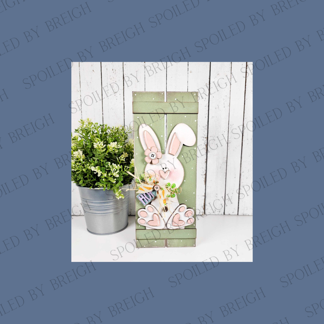 Prim Bunny Table Top Pallet