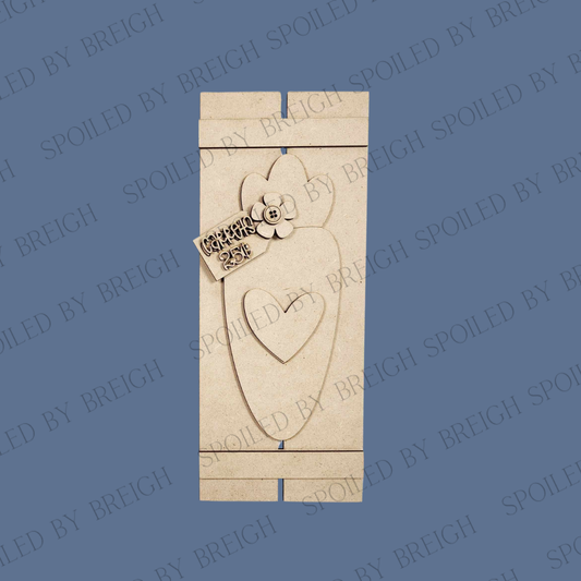 Prim Carrot Table Top Pallet