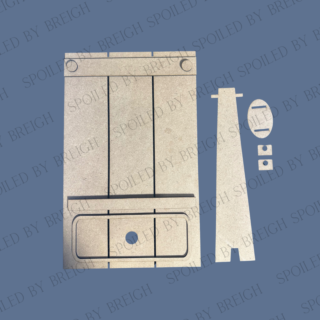 Leaning Pallet Sign (Interchangeable Truck)