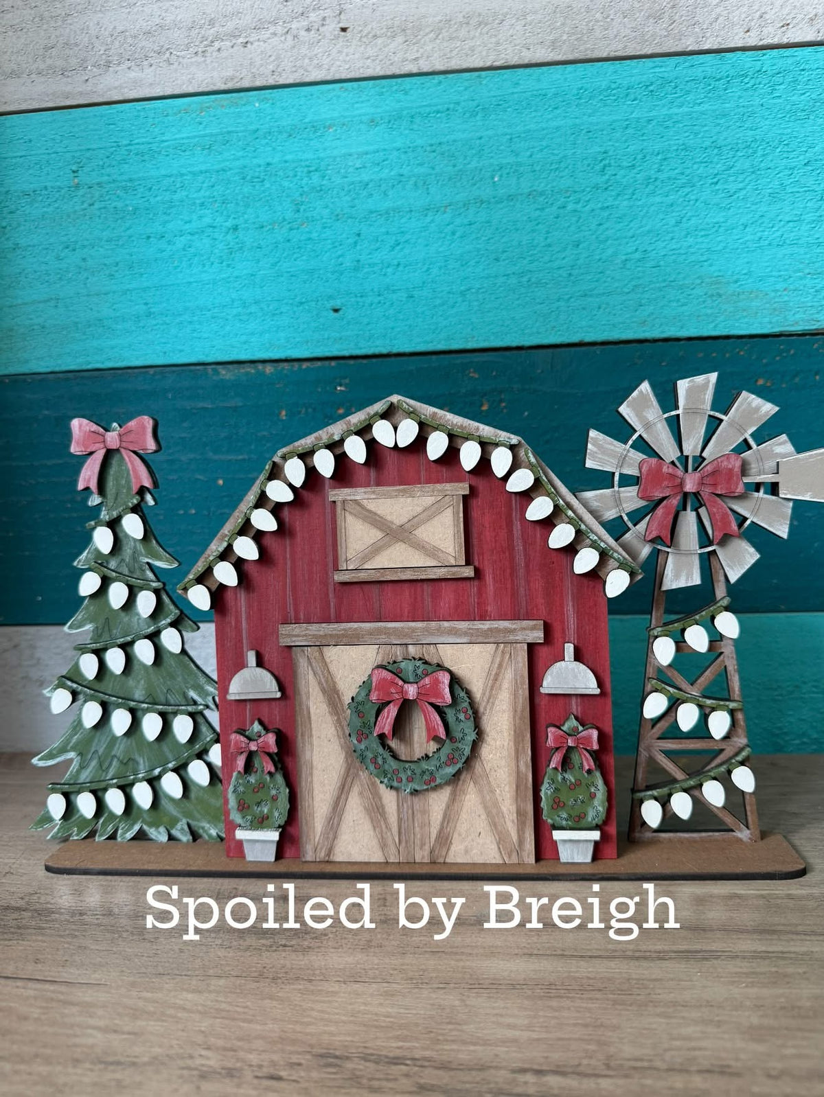 Christmas barn Shelf Sitter