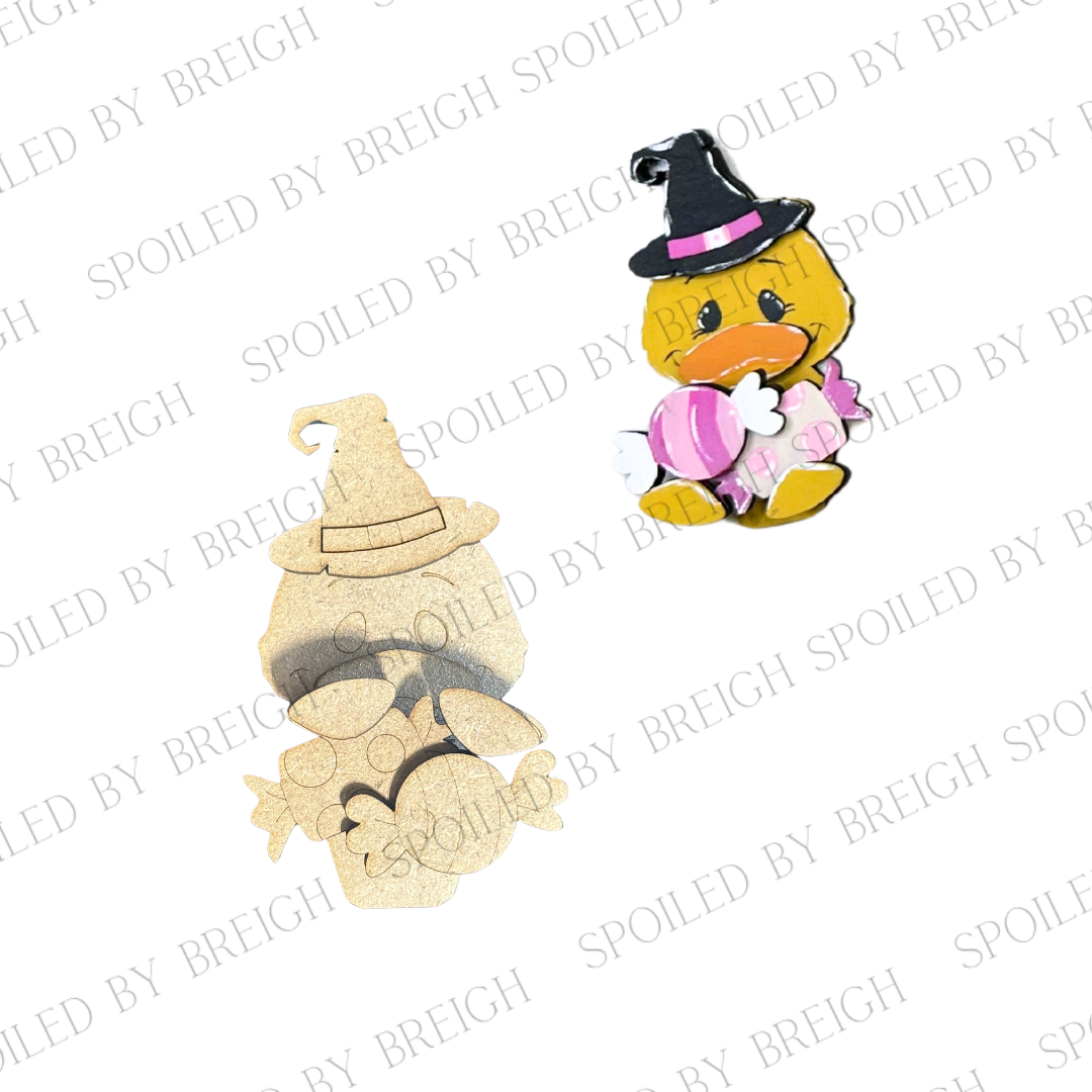 Mug Hugger- Gnome with Pumpkin